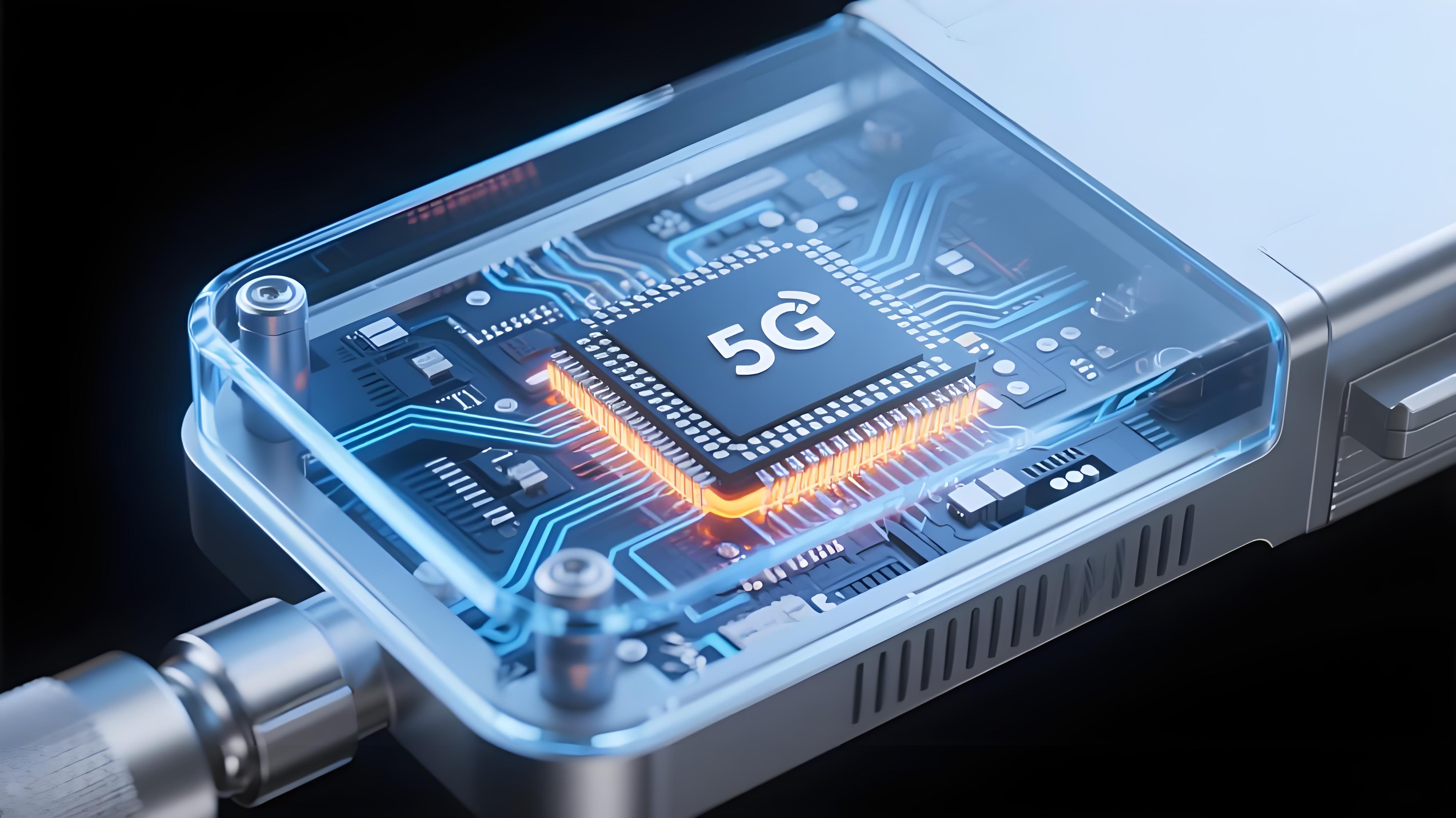 透明外壳5G基站AAU模块内部结构，突出显示PCB上的散热通孔阵列